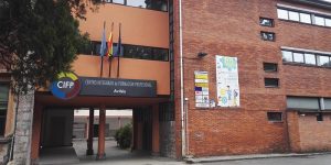 Puerta del Centro Educativo